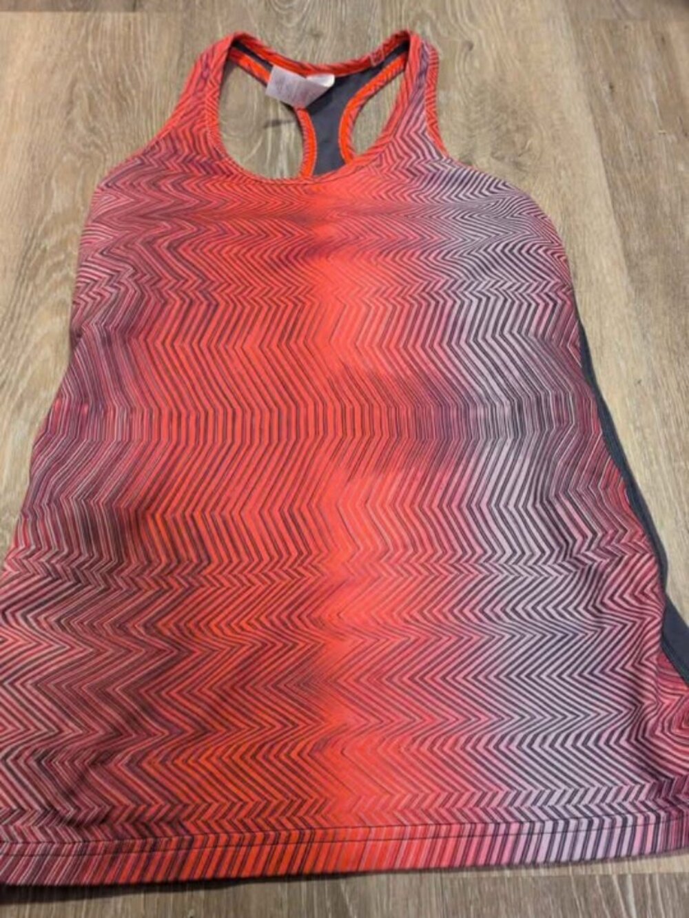 ivivva athletic tank top size 14 red orange geometric pattern